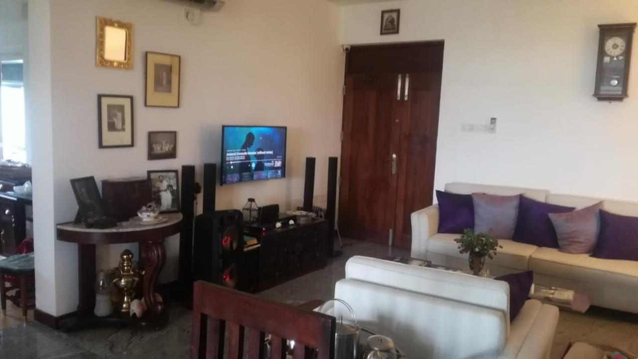 شقة Diyawanna Leisure راجاجيريا المظهر الخارجي الصورة